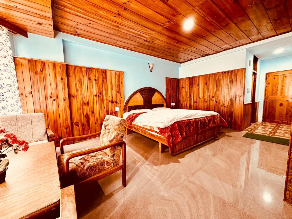 Hotel D Kanchan Manali Bagian luar foto